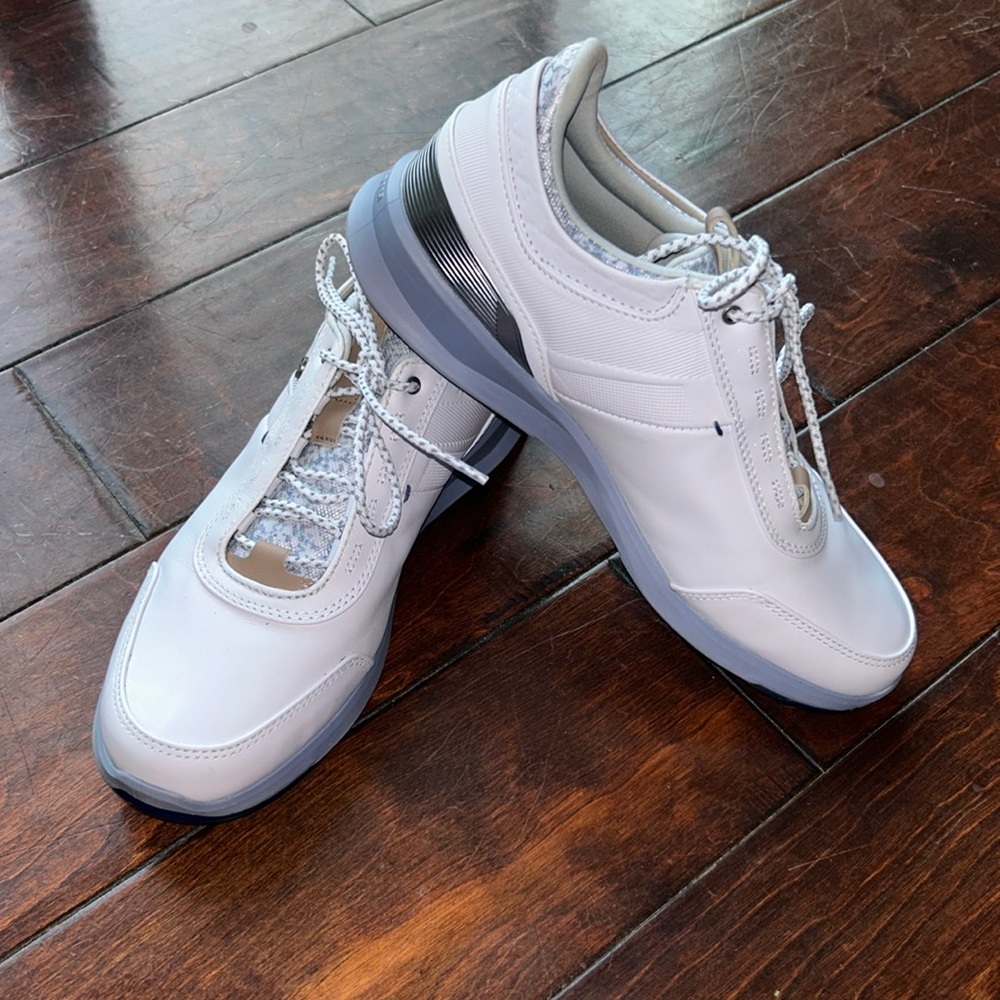 Men’s 9M waterproof stratofoam FootJoy Golf shoes